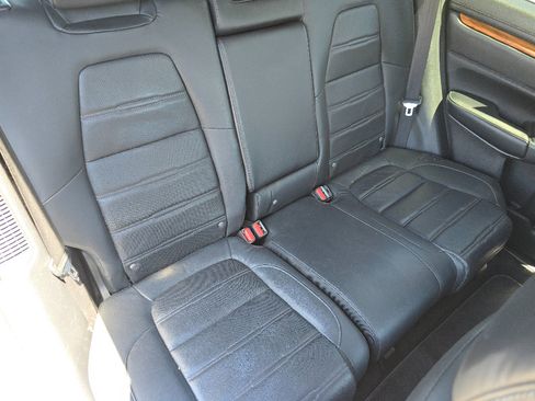 Used 2022 Honda CR-V Touring image 15