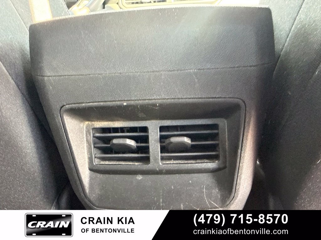 Used 2024 Chevrolet Colorado W/T w/ WT Convenience Package II RWD image 18