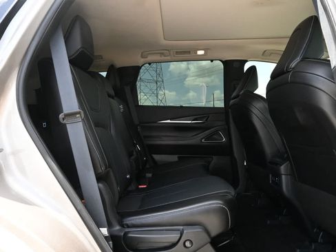 Used 2023 INFINITI QX60 Sensory w/ Cargo Package AWD/4WD image 20