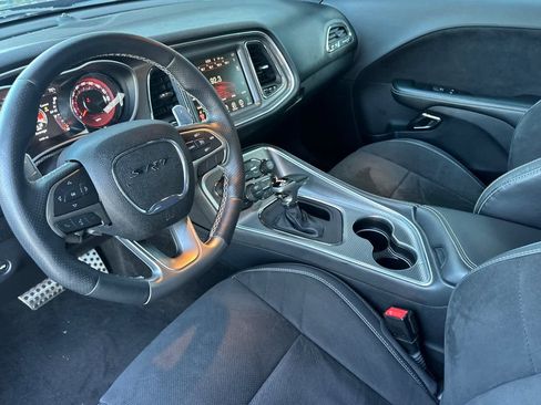 Used 2015 Dodge Challenger SRT Hellcat image 11