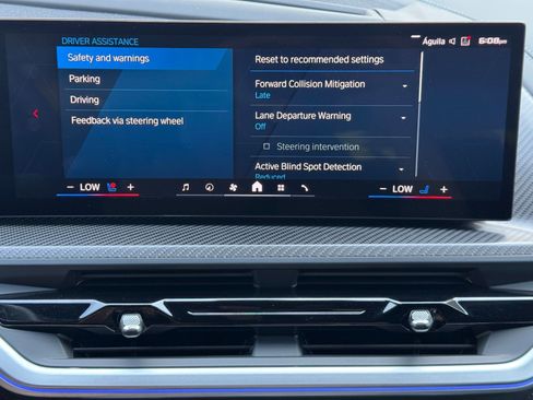 Used 2024 BMW XM AWD/4WD image 31