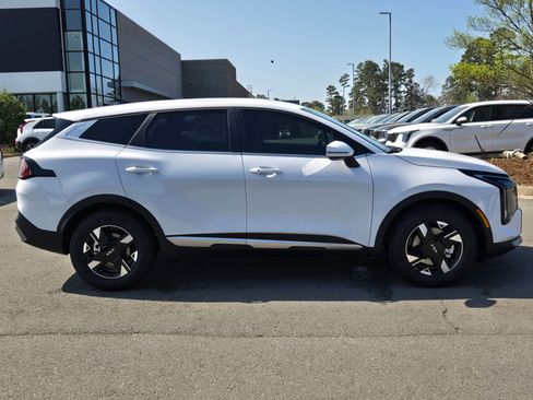 New 2026 Kia Sportage LX w/ LX Convenience Package image 8