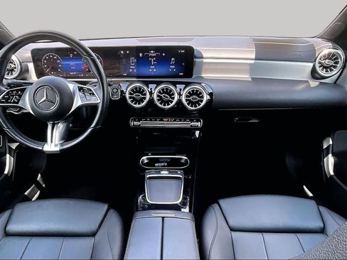 Used 2025 Mercedes-Benz CLA 250 image 16