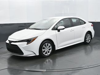 Used 2025 Toyota Corolla LE image 1