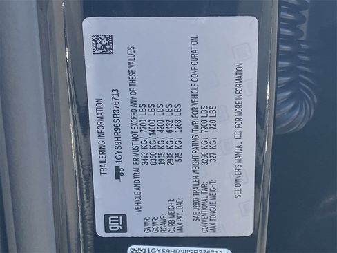 Certified 2025 Cadillac Escalade V w/ LPO, ONYX Package image 32