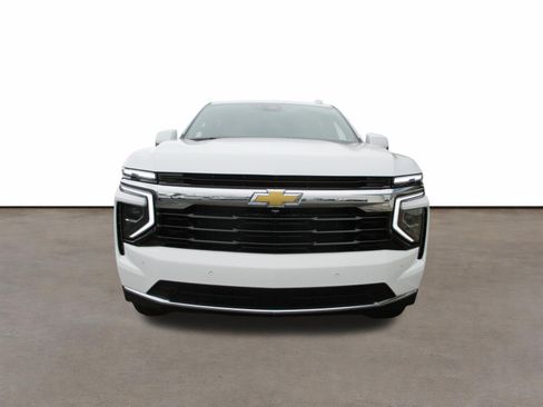 Used 2025 Chevrolet Suburban LS w/ Max Trailering Package AWD/4WD image 8