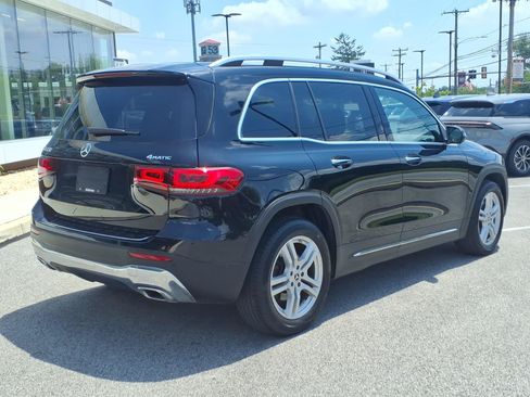 Used 2023 Mercedes-Benz GLB 250 4MATIC image 4