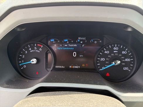 Used 2022 Ford F750 2WD Regular Cab Super Duty image 35