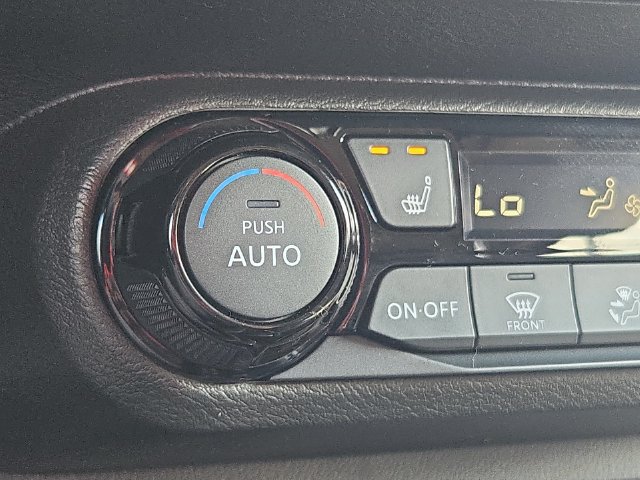 Certified 2026 Nissan Kicks SV w/ SV Premium Package AWD/4WD image 29