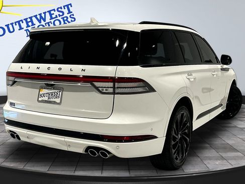 Used 2023 Lincoln Aviator Black Label w/ Jet Package AWD/4WD image 7