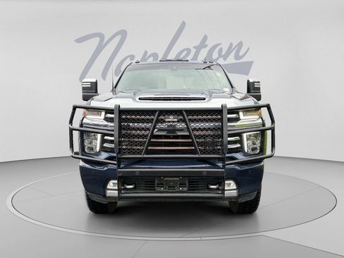 Used 2023 Chevrolet Silverado 2500 High Country w/ Safety Package II AWD/4WD image 2