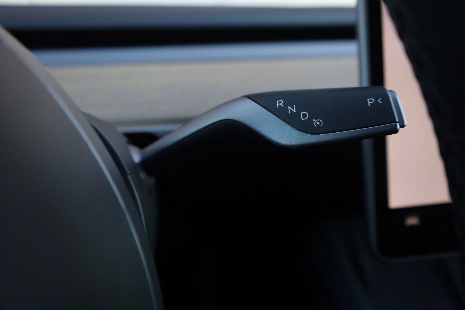 Used 2025 Tesla Model Y Long Range RWD image 35