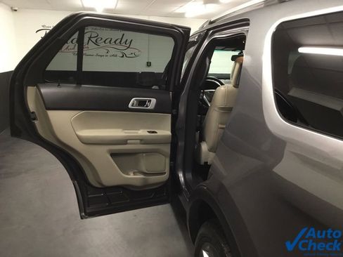Used 2011 Ford Explorer Limited w/ 301A Rapid Spec Order Code image 27