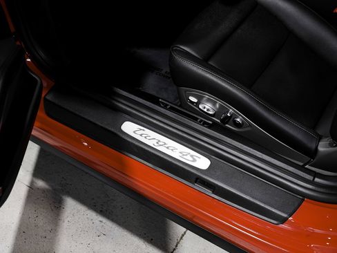 Used 2015 Porsche 911 Targa 4S AWD/4WD image 27