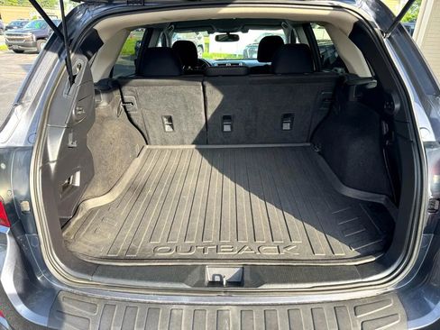 Used 2016 Subaru Outback 2.5i Premium image 25