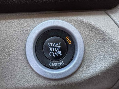 Used 2016 RAM 1500 Laramie w/ Convenience Group image 29