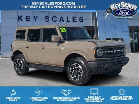 Certified 2025 Ford Bronco Outer Banks AWD/4WD image 1