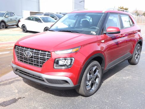 New 2026 Hyundai Venue SEL FWD image 3