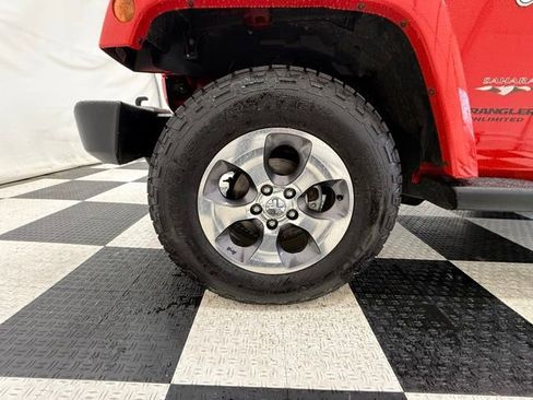 Used 2016 Jeep Wrangler Unlimited Sahara w/ Connectivity Group image 10