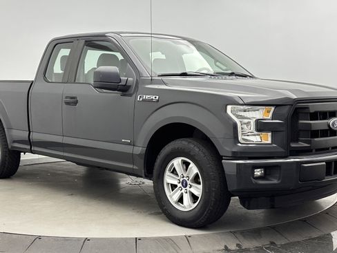 Used 2016 Ford F150 XL w/ Equipment Group 101A Mid image 3