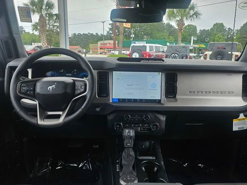 New 2026 Ford Bronco Outer Banks AWD/4WD image 6