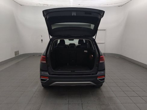 Used 2023 Volkswagen Taos SE w/ Panoramic Sunroof Package FWD image 29