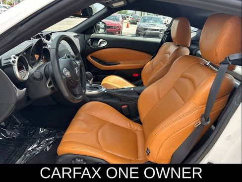 Used 2016 Nissan 370Z Coupe RWD image 14