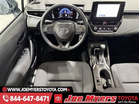 Used 2026 Toyota Corolla LE image 14