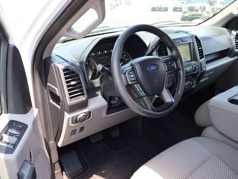 Used 2018 Ford F150 XLT w/ Equipment Group 302A Luxury AWD/4WD image 4