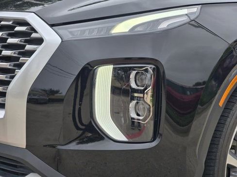 Used 2020 Hyundai Palisade SEL w/ Premium Package FWD image 9