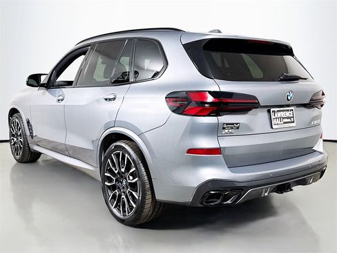 Used 2024 BMW X5 M60i image 6