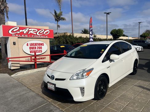 Used 2013 Toyota Prius Two image 4