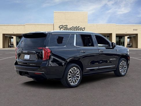 Used 2024 GMC Yukon Denali Ultimate AWD/4WD image 5
