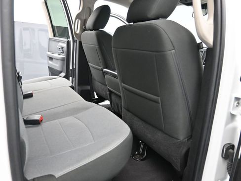 Used 2024 RAM 1500 Classic SLT image 31