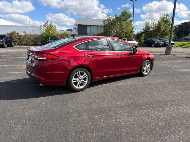Used 2018 Ford Fusion SE w/ Fusion SE Technology Package FWD image 24