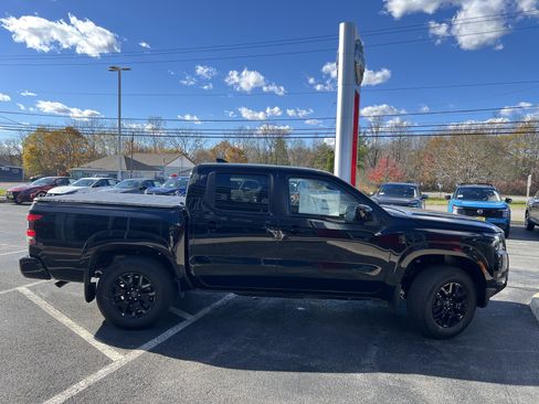New 2026 Nissan Frontier SV w/ SV Convenience Package image 8