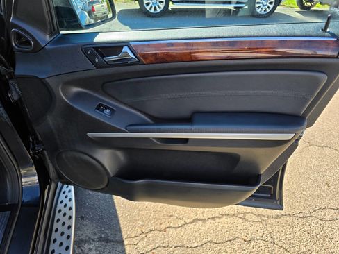 Used 2010 Mercedes-Benz ML 350 ML 350 4MATIC AWD 4dr SUV w/ Premium 1 Pkg image 32