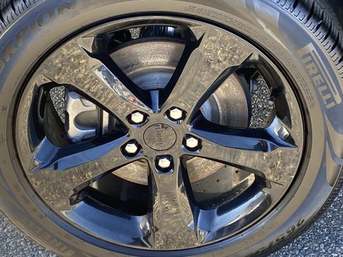 Used 2023 Jeep Grand Cherokee L Limited w/ Black Appearance Package image 25