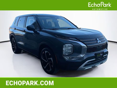 Used 2024 Mitsubishi Outlander SE AWD/4WD image 1