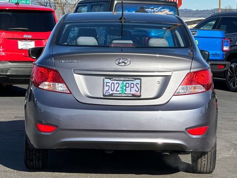 Used 2013 Hyundai Accent GLS image 5