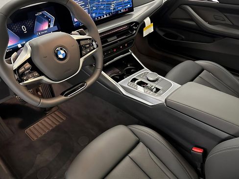 New 2026 BMW 430i Coupe w/ Parking Assistance Package image 4