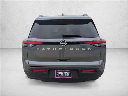 Used 2025 Nissan Pathfinder SV FWD image 6