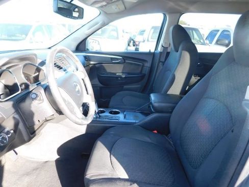 Used 2009 Chevrolet Traverse LT image 9