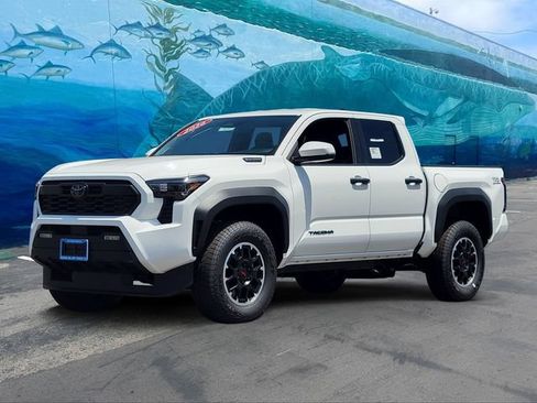 New 2026 Toyota Tacoma TRD Off-Road AWD/4WD image 3
