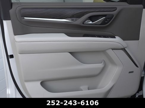 Used 2024 GMC Yukon XL Denali w/ Advanced Technology Package image 28