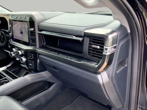 Used 2024 Ford F250 Lariat w/ Lariat Ultimate Package AWD/4WD image 18