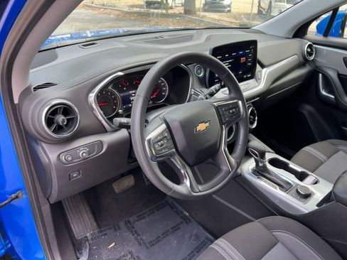 Used 2025 Chevrolet Blazer LT image 30