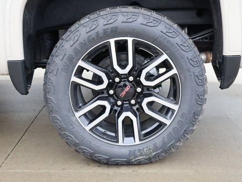 New 2026 GMC Sierra 1500 AT4 w/ AT4 Premium Package image 50