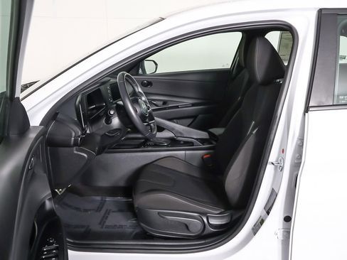 Used 2025 Hyundai Elantra Sport w/ Cargo Package FWD image 27