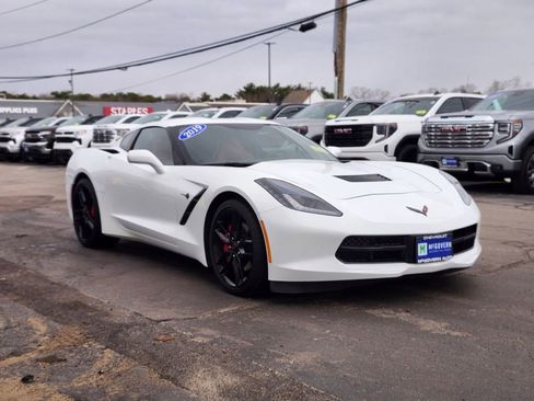 Used 2019 Chevrolet Corvette Stingray Coupe w/ Battery Protection Package RWD image 7
